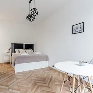 https://flatbook-old-town-apartments-ogarna.gdanskhotel.org