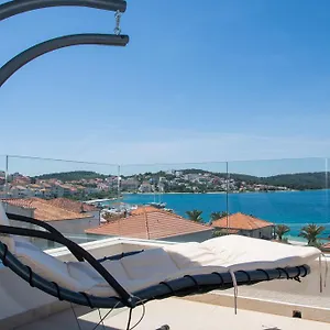 Soho , Trogir Kroatien
